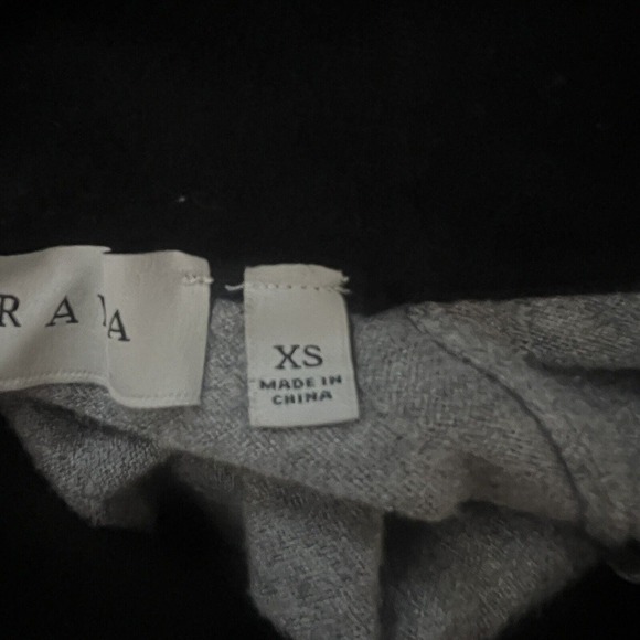 RAYA Sweater Womens XS‎ Gray Black Colorblock Cowl Neck Basic Neutral Minimalist - Picture 8 of 9